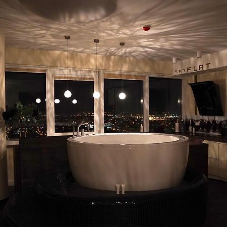 클라이페다 Sky Flat Jacuzzi 27 Floor 아파트 외부 사진