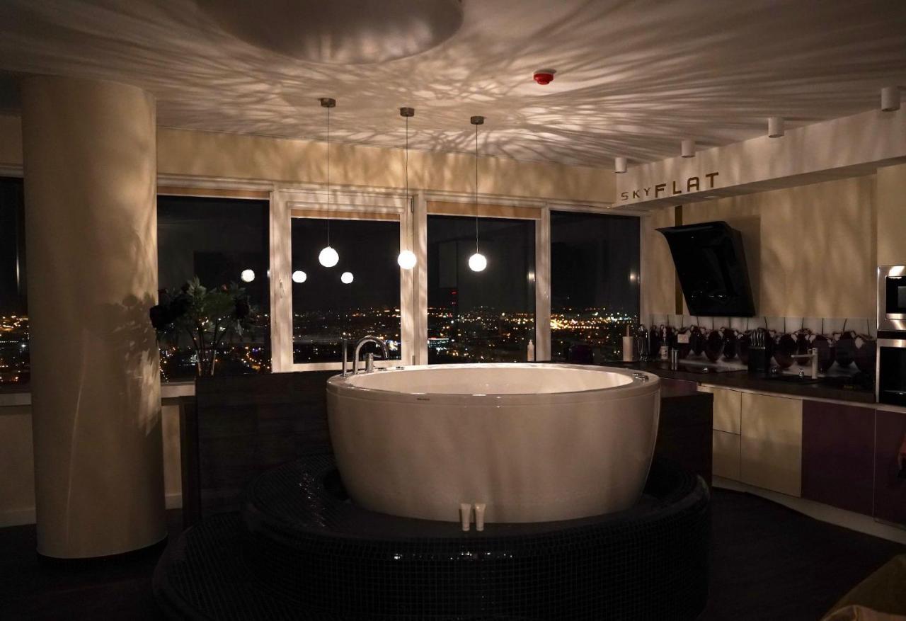 클라이페다 Sky Flat Jacuzzi 27 Floor 아파트 외부 사진